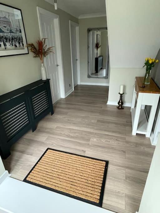 Home In Wirral - Peaceful Contemporary Gem. Exteriör bild
